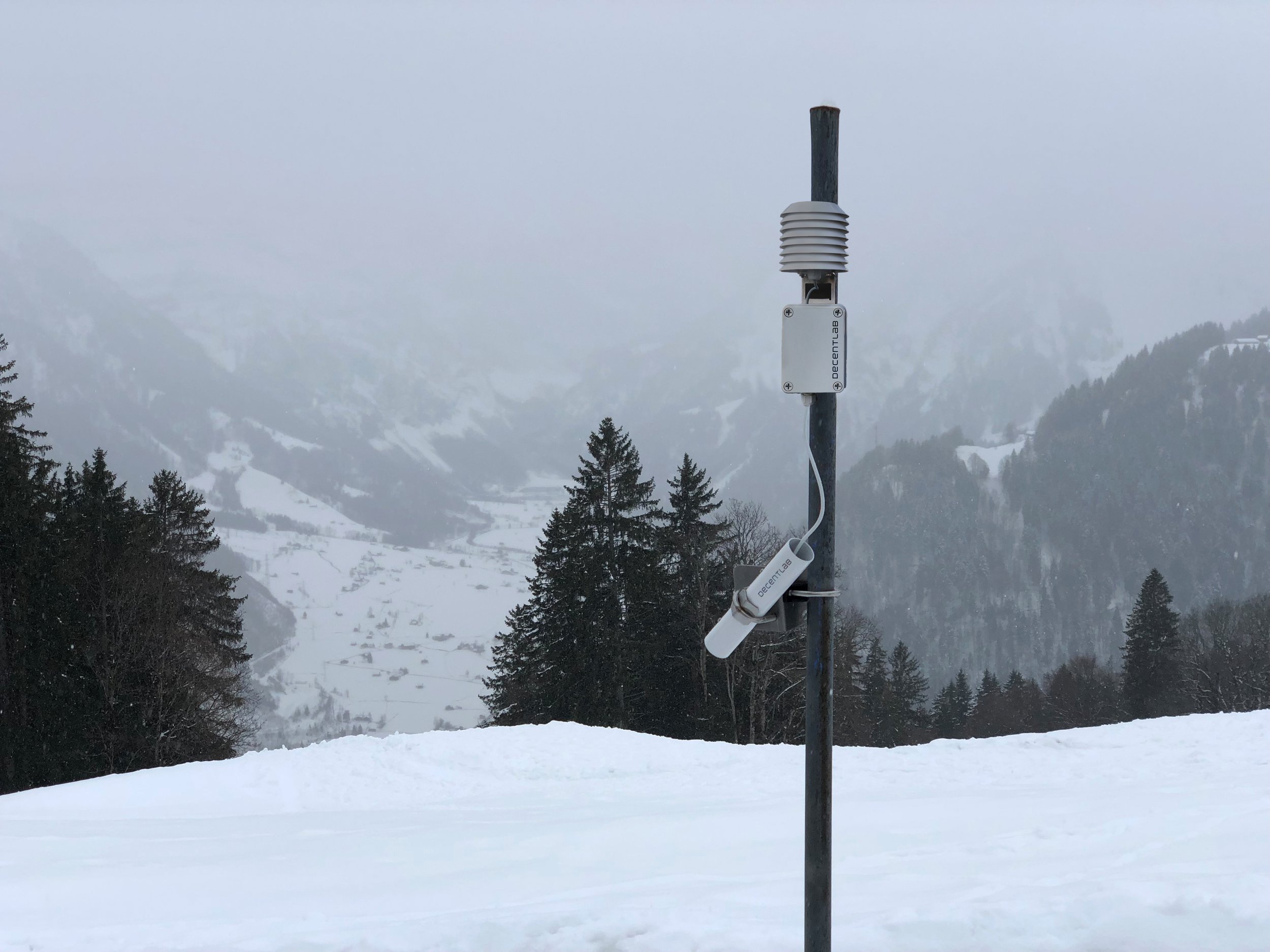 Environemental Monitoring in place for icy road detection